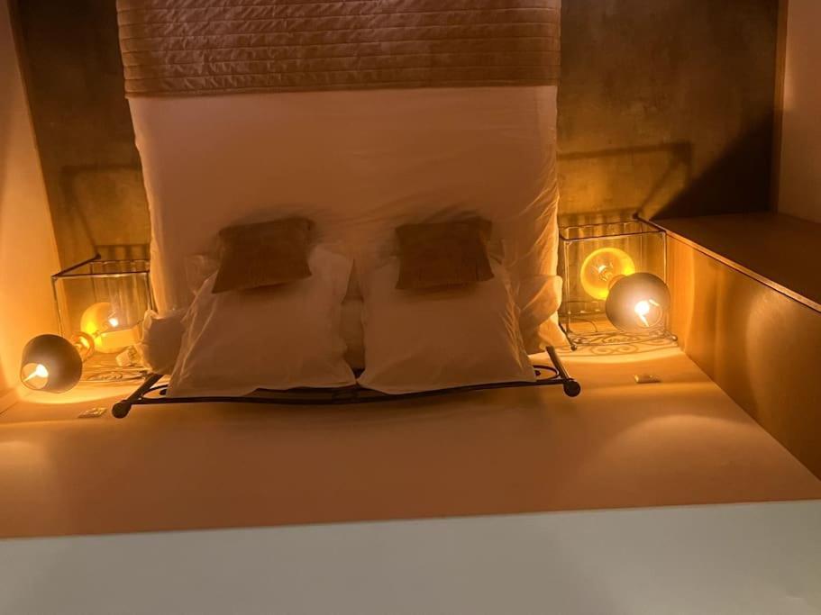 Gite De Charme 5 Etoiles Pour Couple Avec Sauna Et Jacuzzi Exterieurs Privatifs Peaugres Eksteriør billede