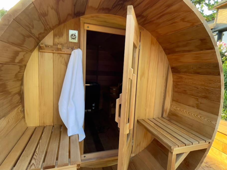 Gite De Charme 5 Etoiles Pour Couple Avec Sauna Et Jacuzzi Exterieurs Privatifs Peaugres Eksteriør billede