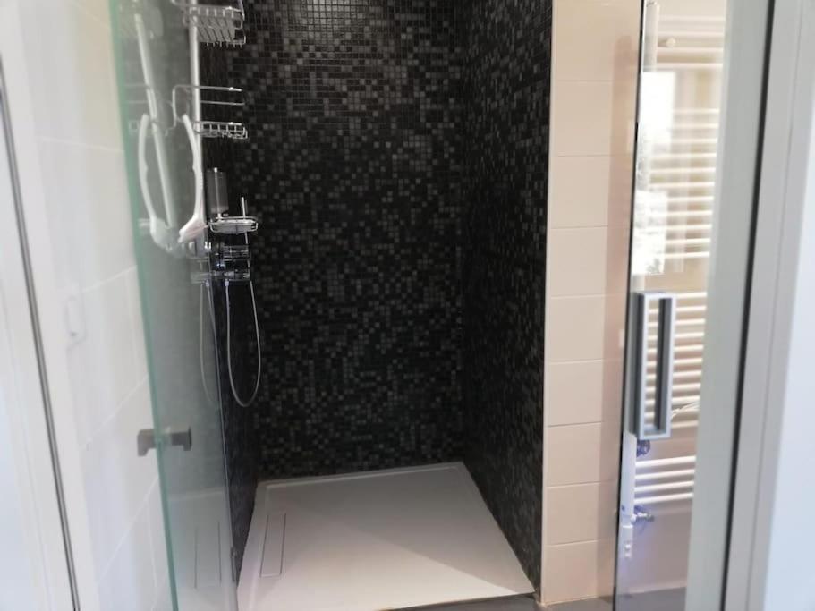 Gite De Charme 5 Etoiles Pour Couple Avec Sauna Et Jacuzzi Exterieurs Privatifs Peaugres Eksteriør billede